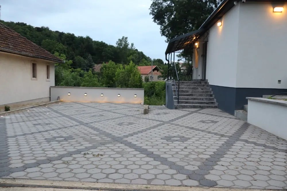 אחוזת קרעסטיר