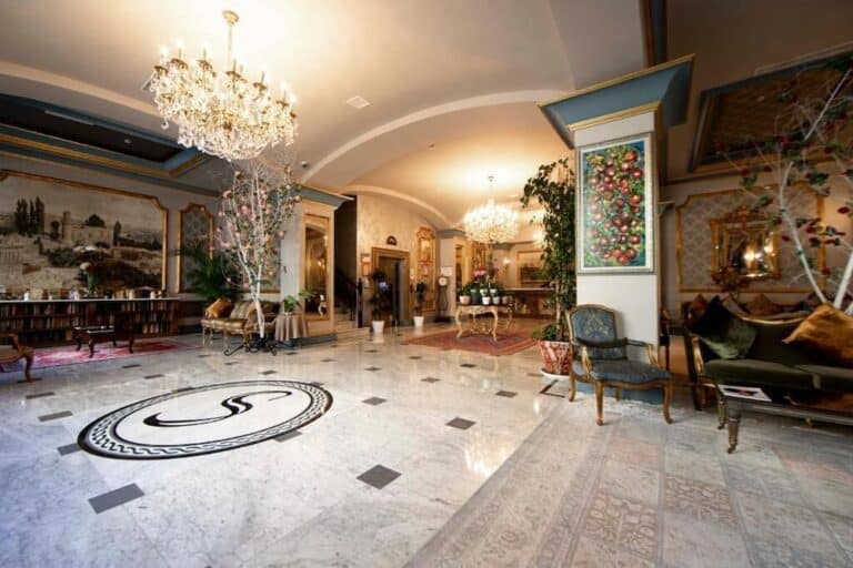 מלון Sapphire City Hotel באקו, אזרבייג'ן