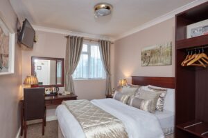 מלון בקרבת חבד דבלין