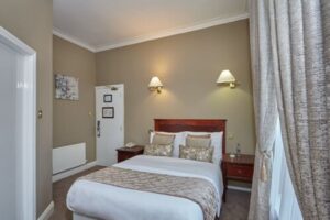 מלון בקרבת חבד דבלין