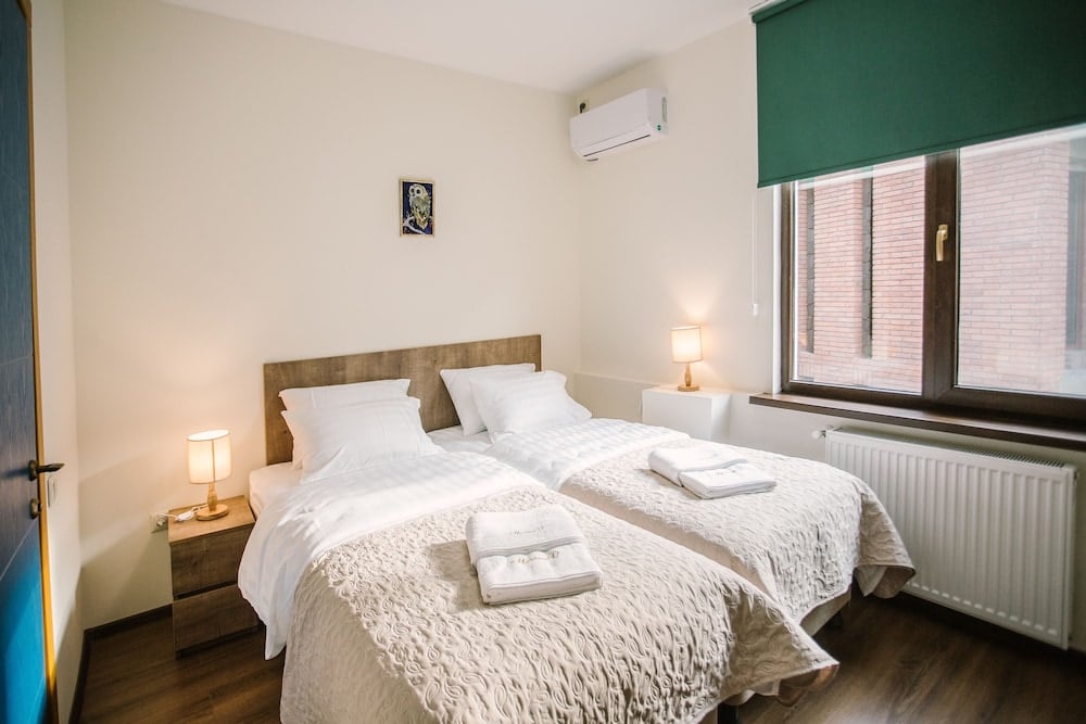 מלון סמוך לחבד טביליסי