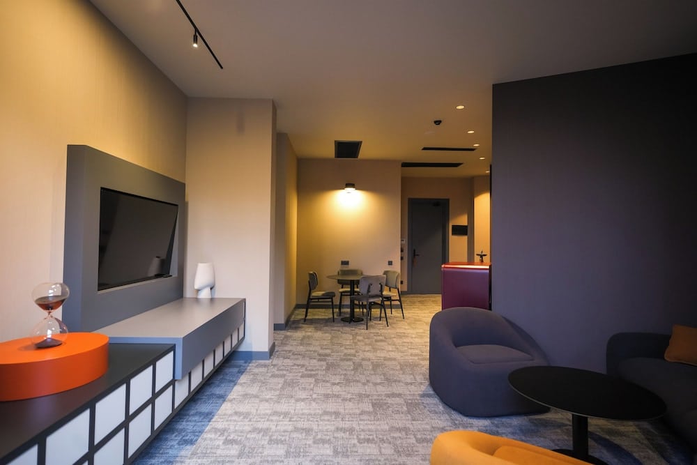 מלון בקרבת חבד טביליסי