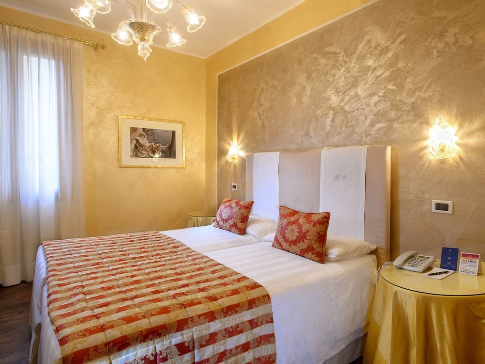 מלון צמוד לחבד ונציה