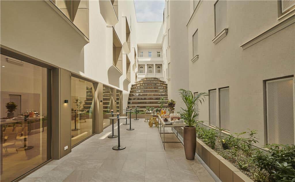 מלון ליד חבד בודפשט