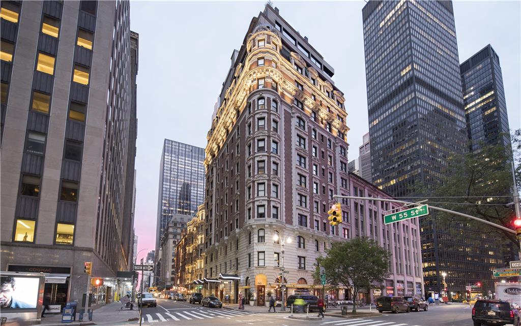 מלון ליד חבד בודפשט