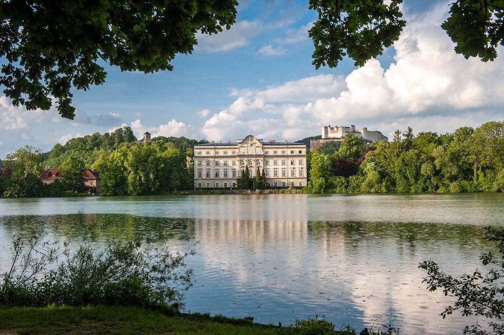 מלון Sheraton Grand Salzburg זלצבורג, אוסטריה, קרוב לבית חבד