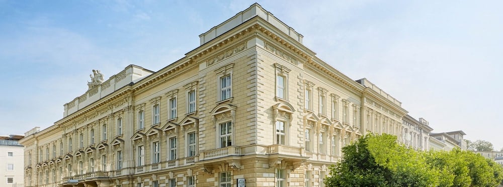 מלון ליד בית חבד זלצבורג