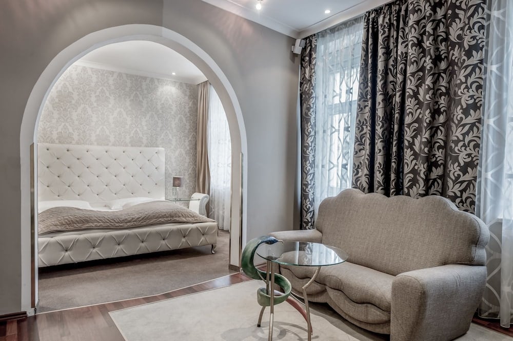 מלון ליד בית חבד זלצבורג