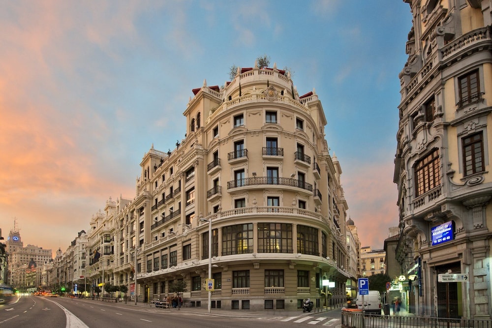 מלון The Principal Madrid Small Luxury Hotels מדריד, ספרד, קרוב לבית חבד