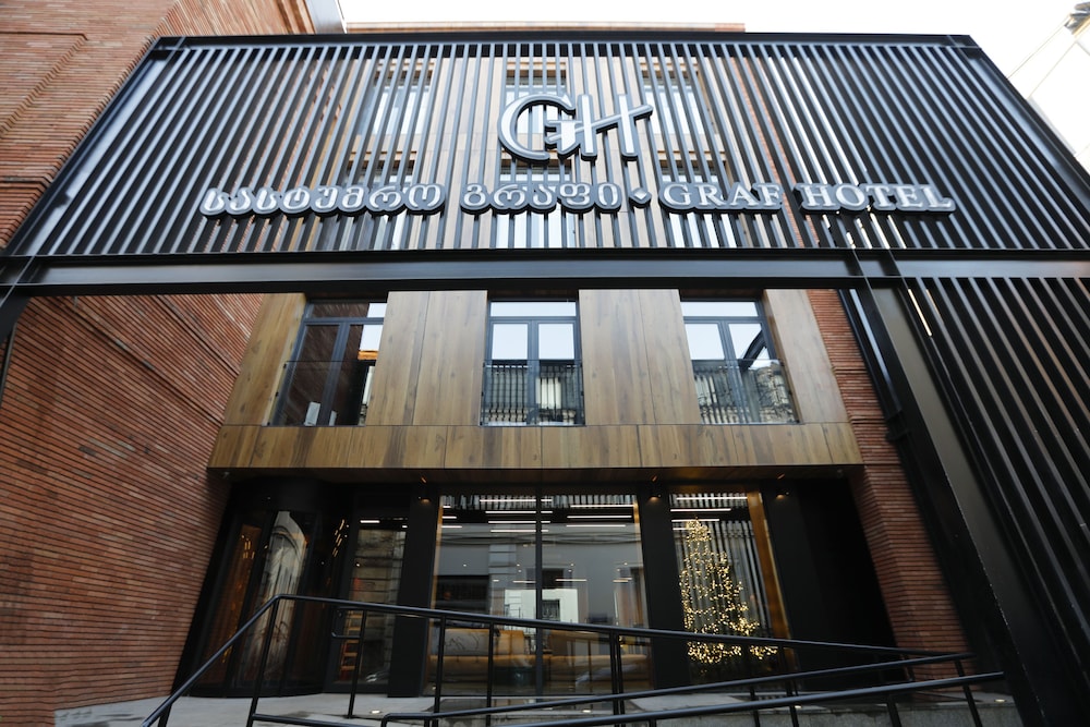 מלון בסביבת בית חבד טביליסי